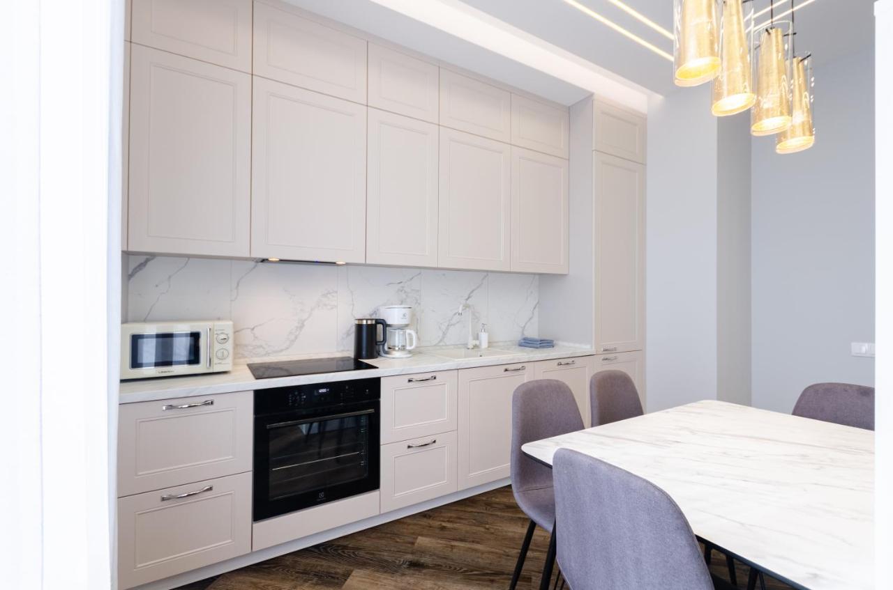 Petrovdom Ж38 In Luxury Apartments At 68 Zhylyanska Street,38 Perlyna Київ Екстер'єр фото