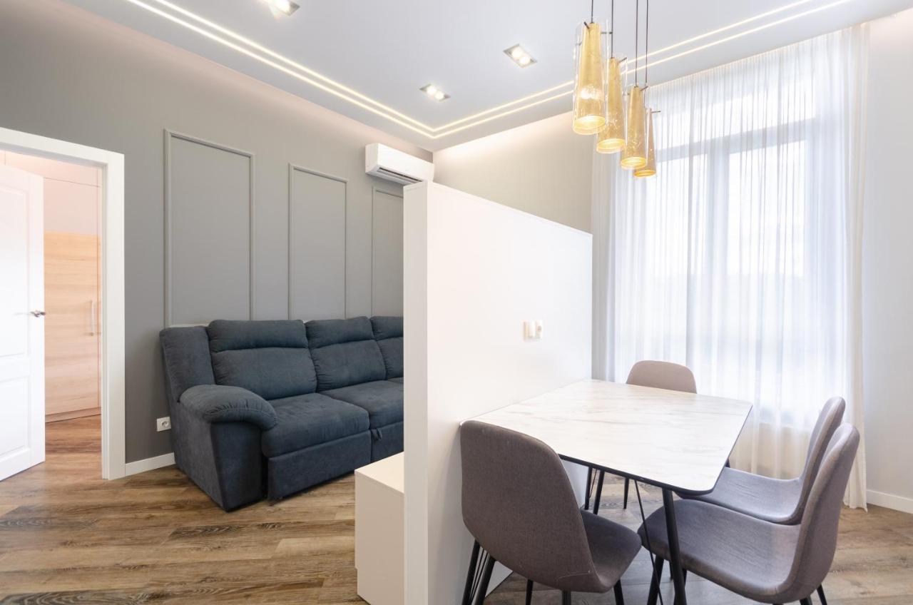 Petrovdom Ж38 In Luxury Apartments At 68 Zhylyanska Street,38 Perlyna Київ Екстер'єр фото
