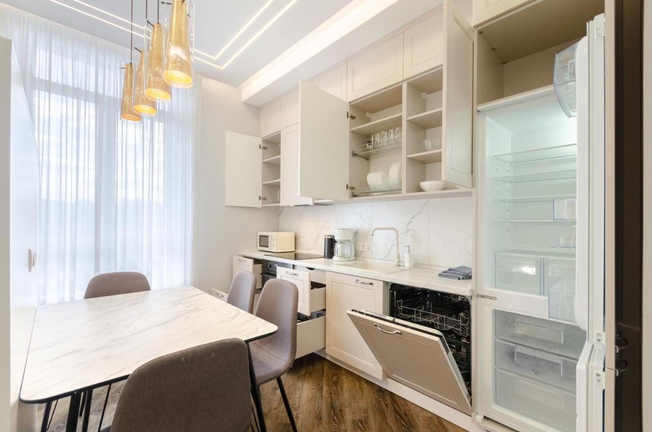 Petrovdom Ж38 In Luxury Apartments At 68 Zhylyanska Street,38 Perlyna Київ Екстер'єр фото